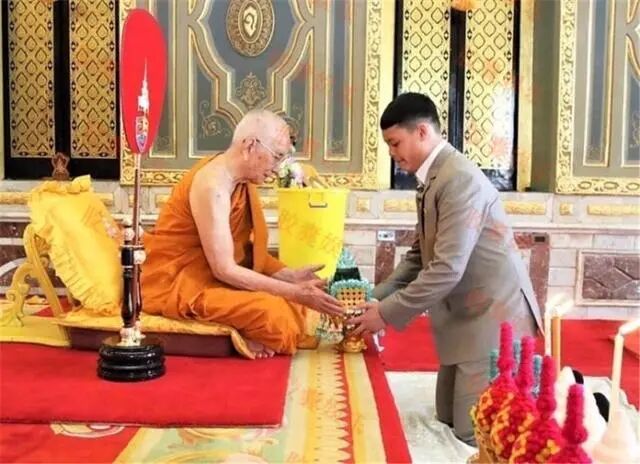 觐见怎么读音是什么意思_觐见读音_觐见是什么意思