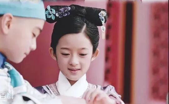《如懿传》饰演小如懿