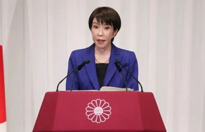 众议院选举次日，9日下午，自民党总裁高市早苗首相在东京永田町的党总部举行记者招待会。
