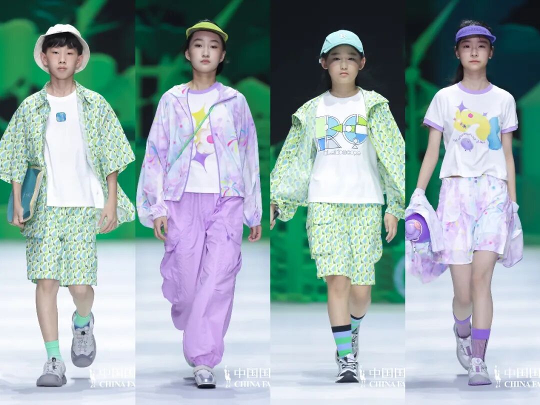 Red Copper亮相中國(guó)國(guó)際時(shí)裝周，打造多場(chǎng)景繽紛童年