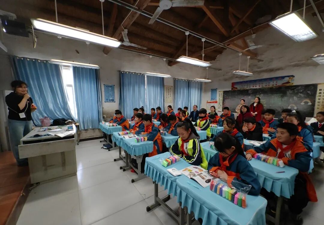 东方双语实验学校骨干教师送课起步区