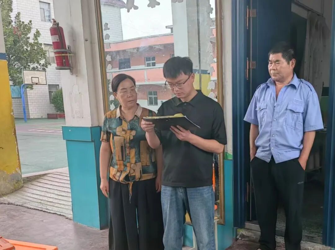 河南汝阳内埠：直击校园餐 严把安全关