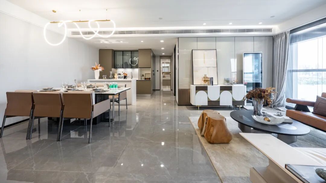 荔湾广州滨江上都加推新组团，璇湾公馆约105-275㎡