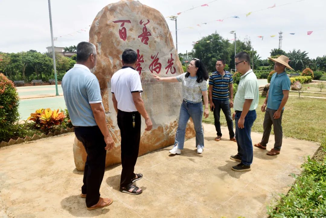 雷州市领导到调风镇调研乡村振兴及文明创建工作