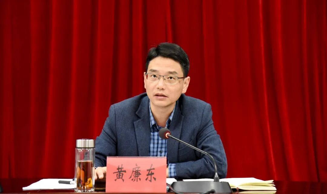 雷州市召开疫情防控和安全生产工作会议