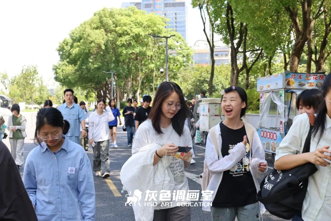 【2026年杭州灰色调画室浙江博物馆研学活动】丨走出课堂以浙博千年文脉浸润美育，劳逸结合全力备战美院附中