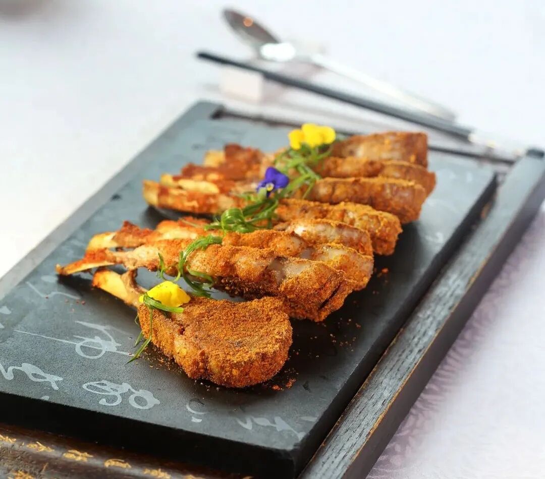 16道 旺销招牌菜，特色风味，精致融合