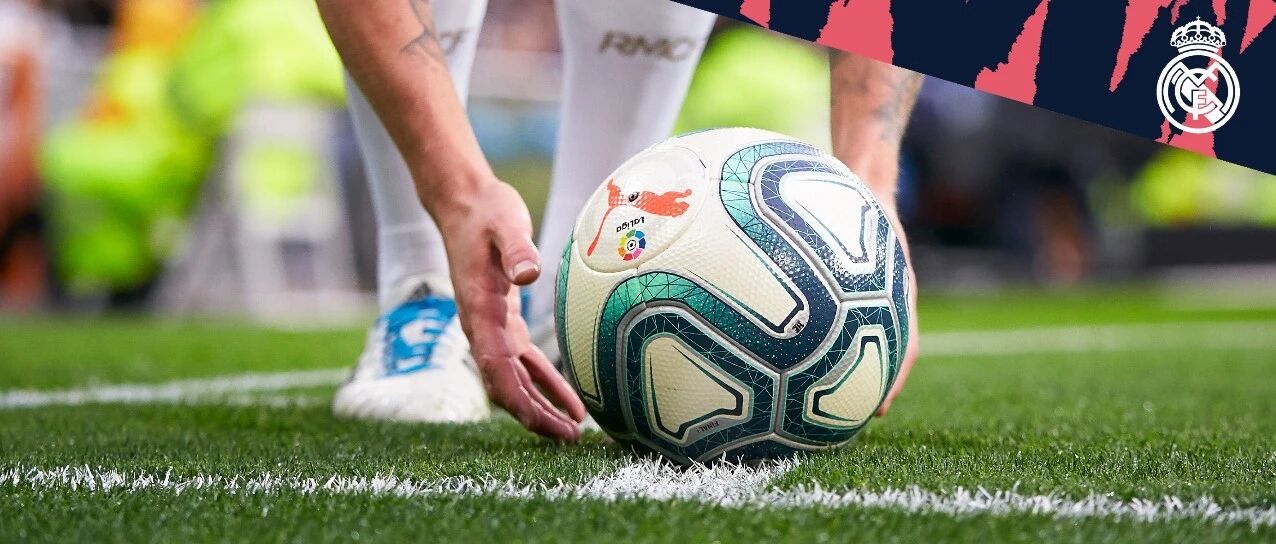 足球场上打台球？等我换双鞋