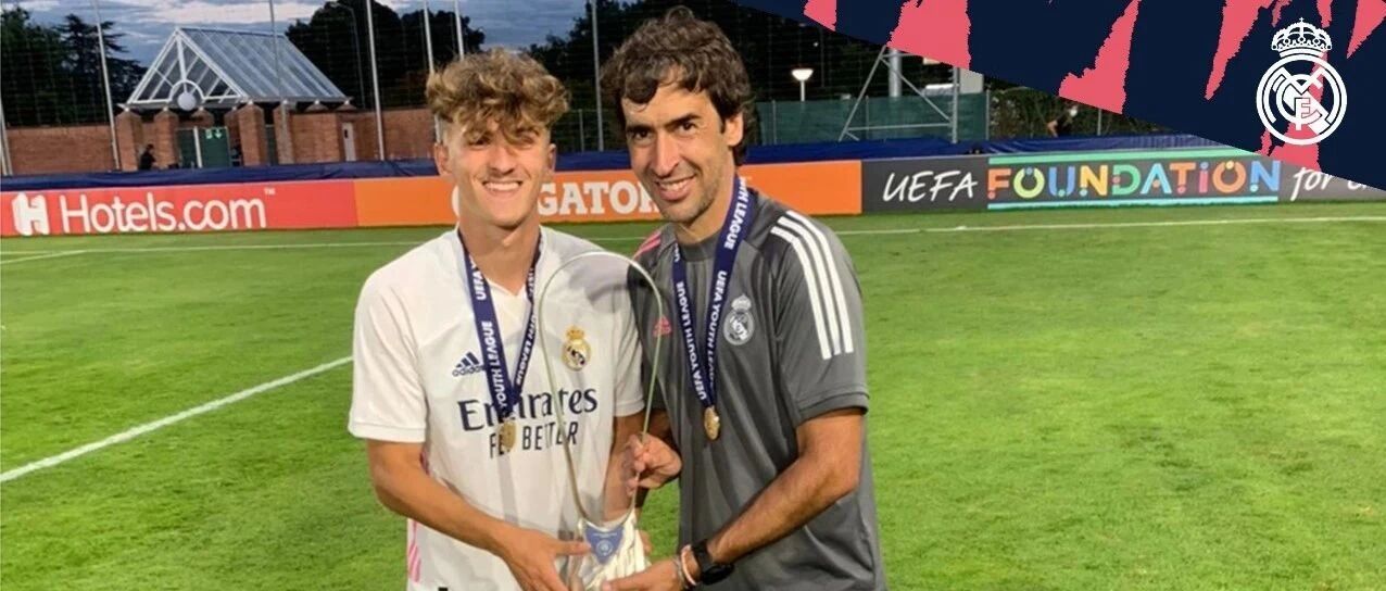 与劳尔相似，是一种赞美