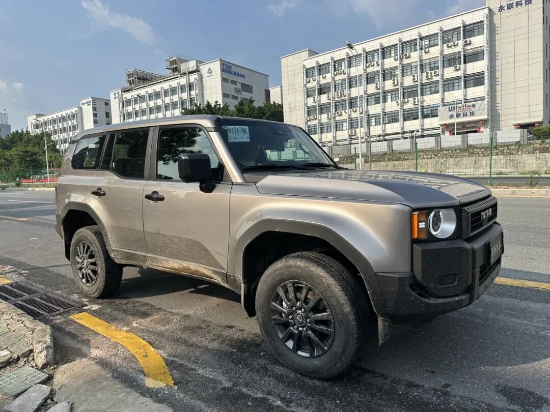 Perfect fusion of comfortable driving and riding丨China's first LC250 ...