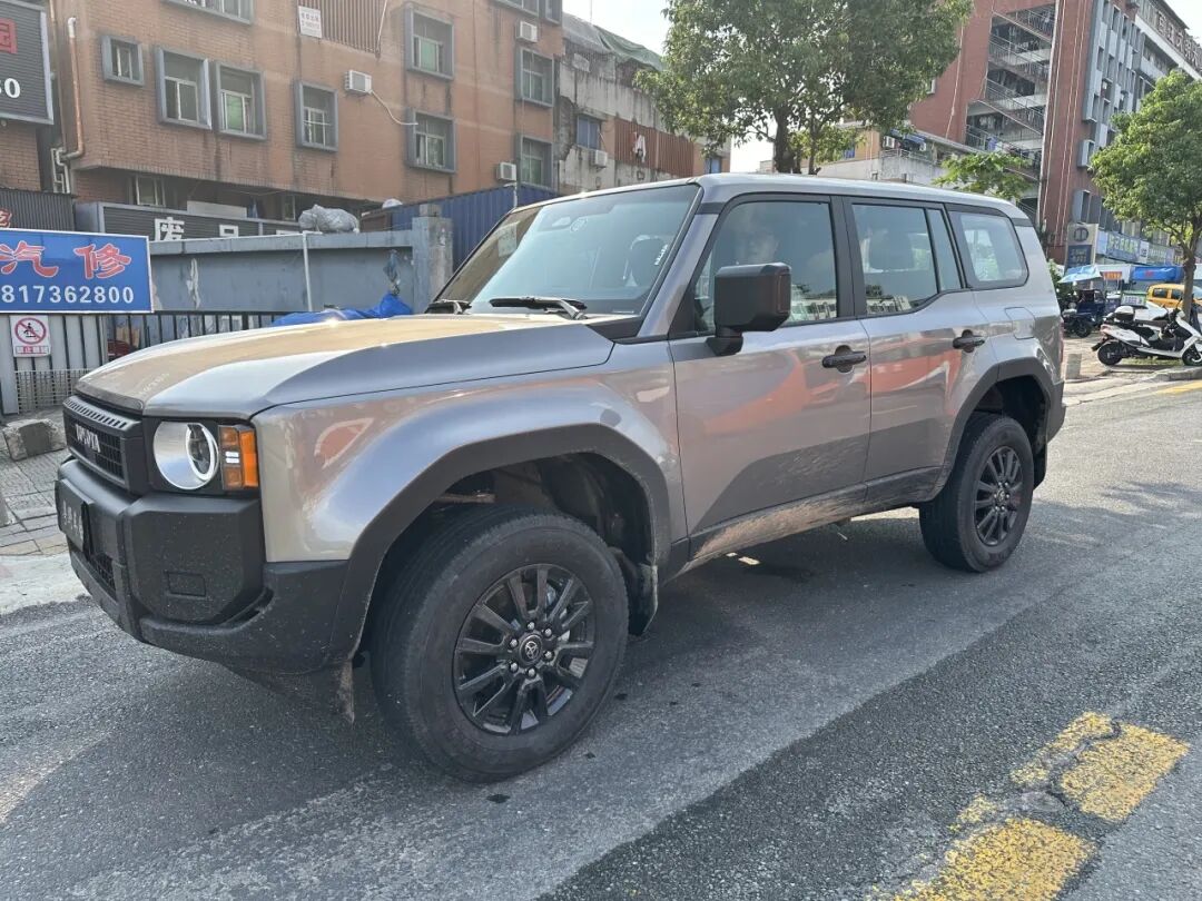 Perfect fusion of comfortable driving and riding丨China's first LC250 ...
