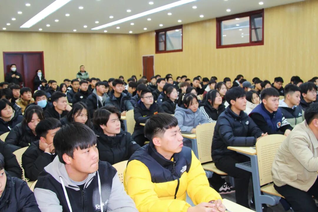 石家庄路翔铁路学校交通安全宣传