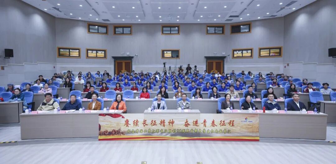 合影.jpg
