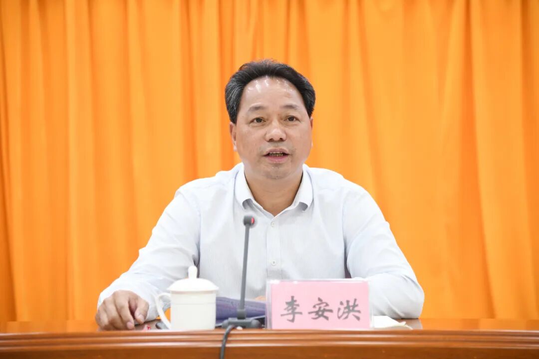 海城区召开党委工作部门会议