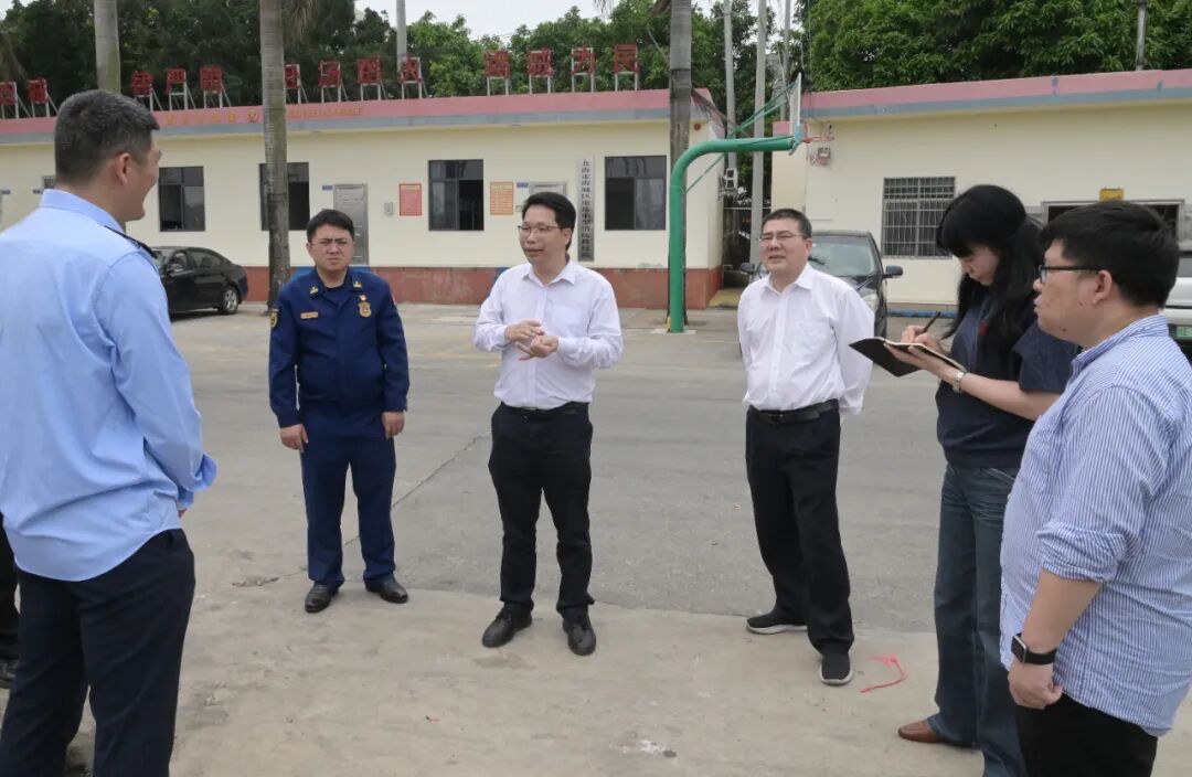 陈文初牵头开展清明节前冠头岭点位森林防灭火检查并深入渔港码头一线