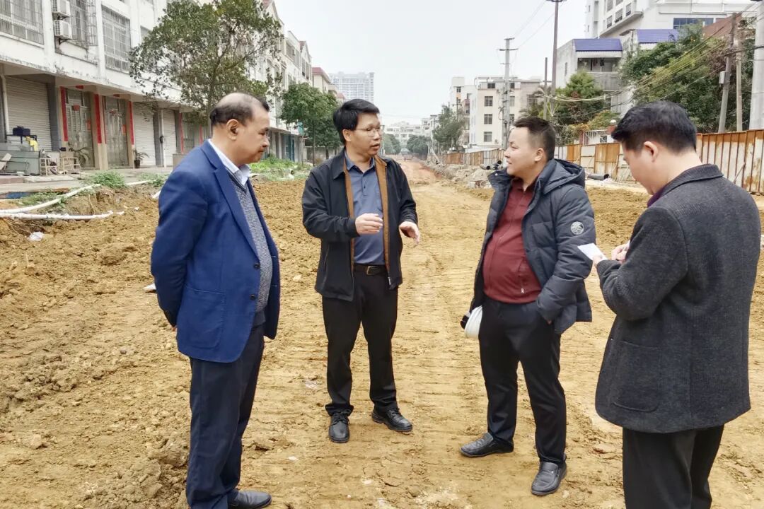 陈文初调研督导创城工作