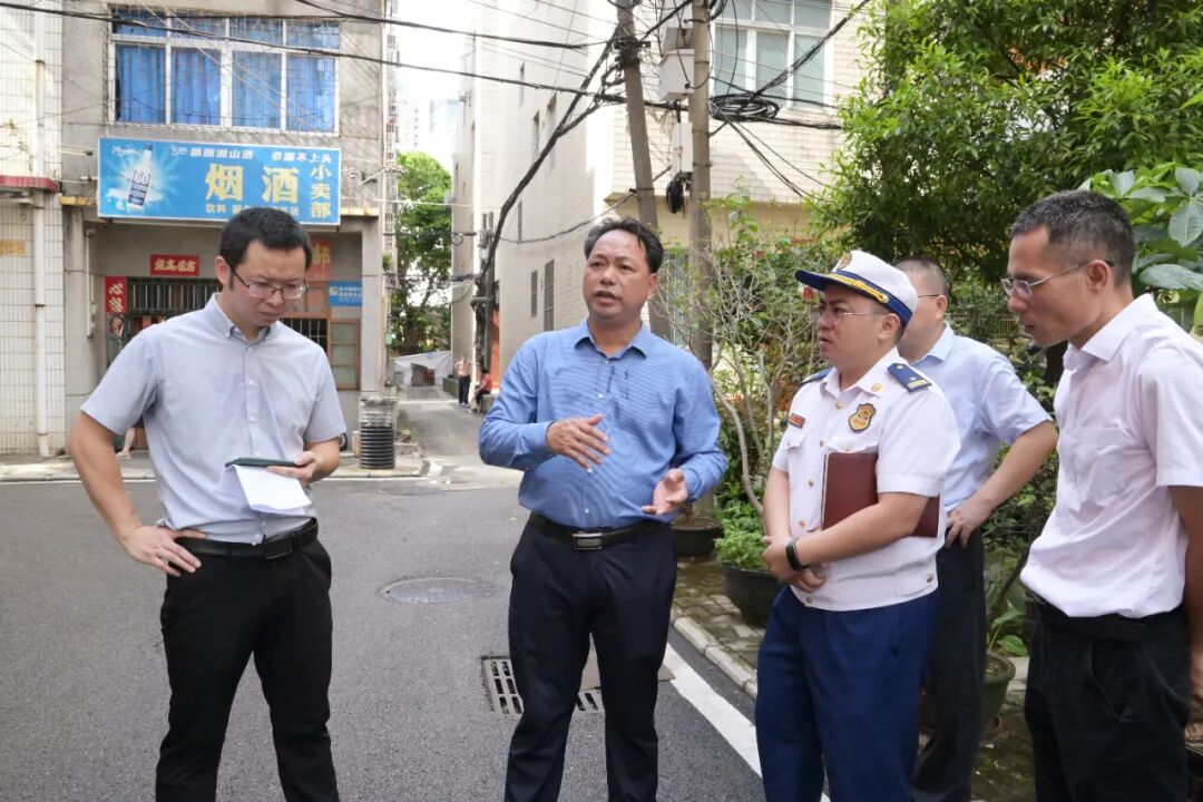 李安洪督导检查经营性自建房安全工作 - 海城新闻 - 海城区人民政府