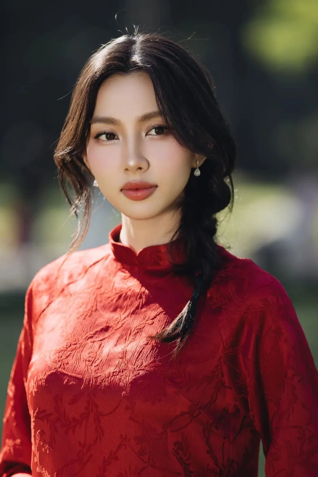 越南选美小姐遭袭胸,当街性骚扰,她表示,定要追究到底