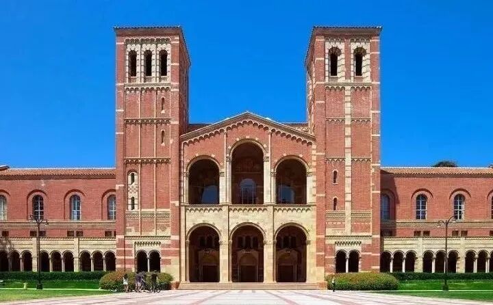 加州大学洛杉矶分校2024usnews综合大学排名:15加利福尼亚大学洛杉矶