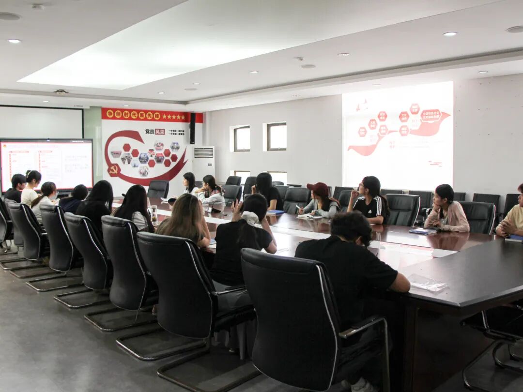 图为：背面全景图 拷贝.jpg