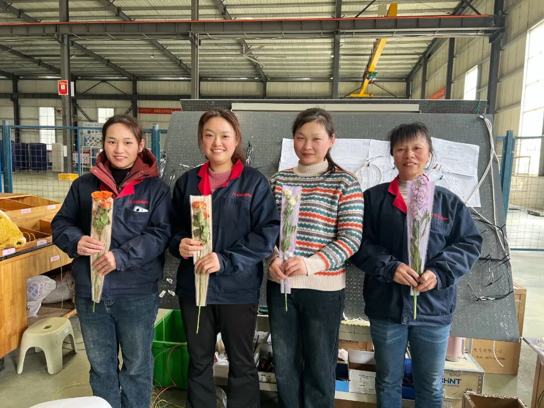 巾幗綻芳華 中盛電氣“三八