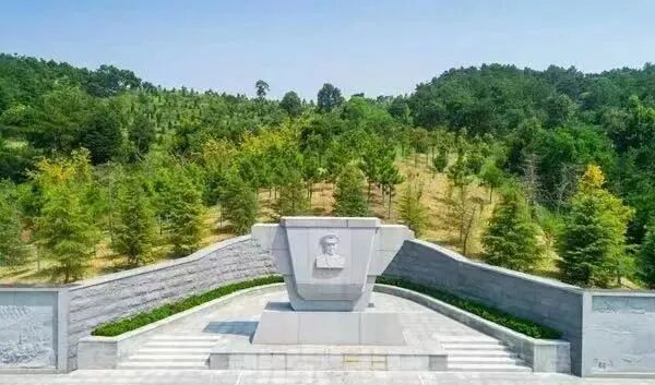 刘华清.jpg