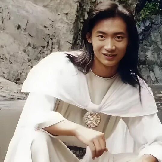 陈法蓉昔日男友竟是他!杨俊毅年轻帅成天花板,如今胖到认不出!