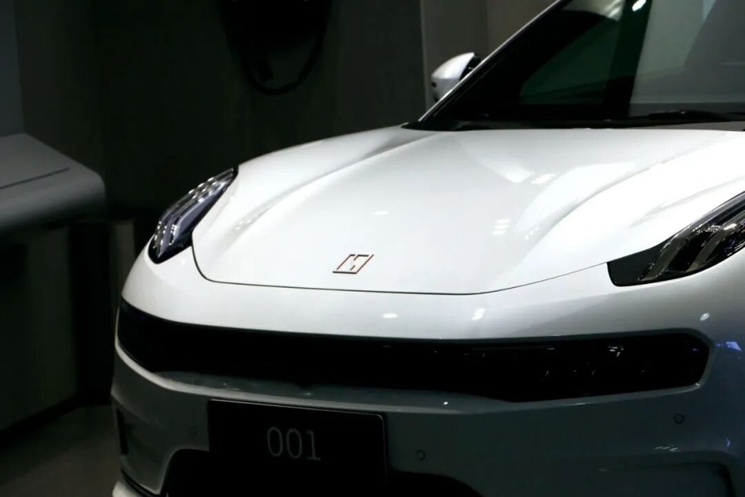 华为最高水准霹雳出手