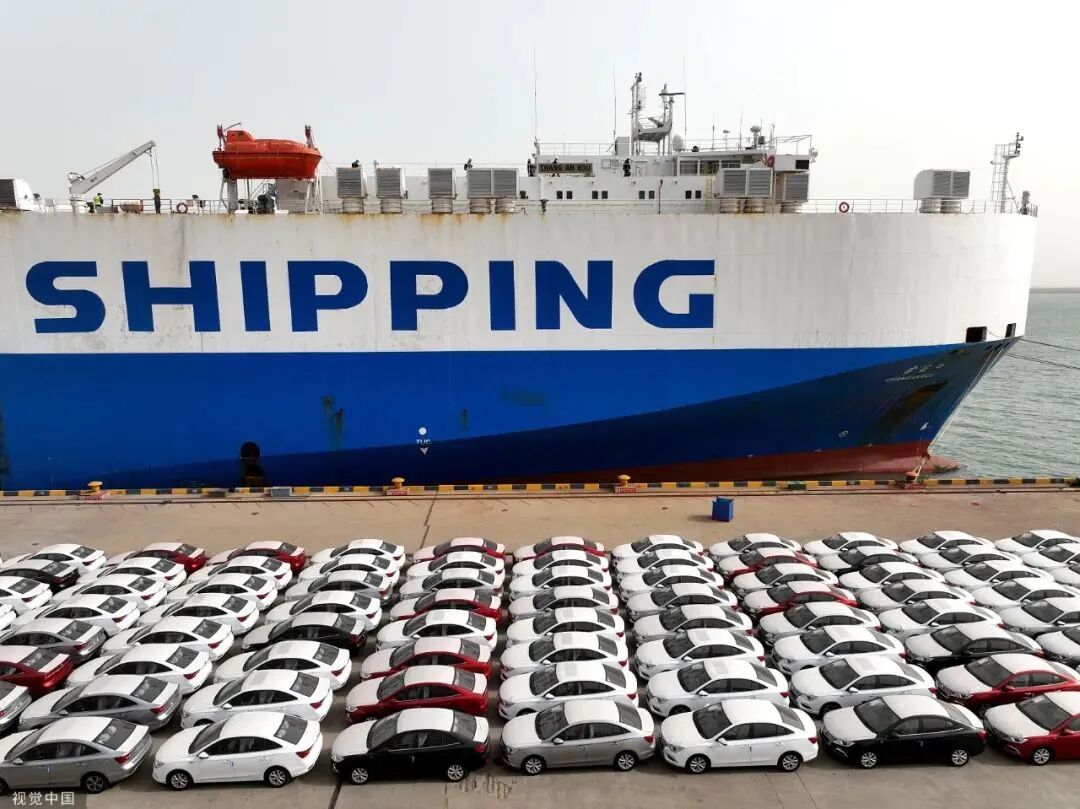 新能源汽车出海，遭遇了卡脖子