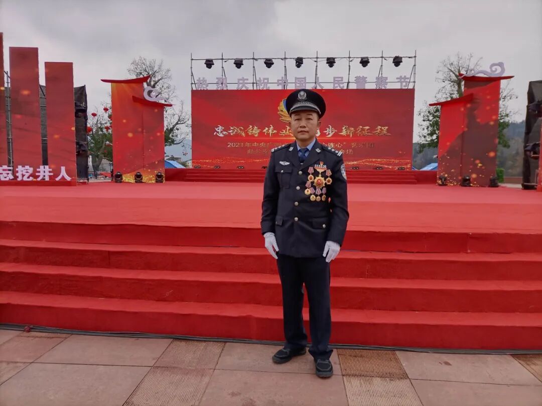 让全村爆哭的男人，有什么来头