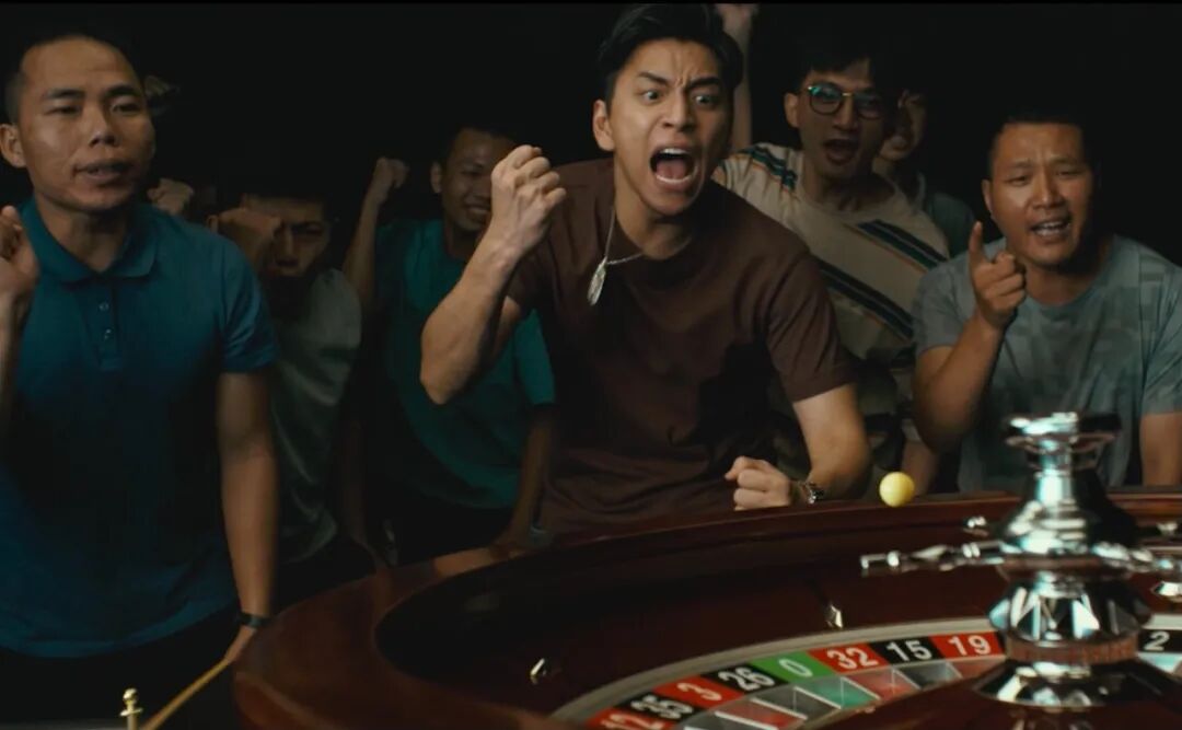 人性的豪赌，被《孤注一掷》讲透了