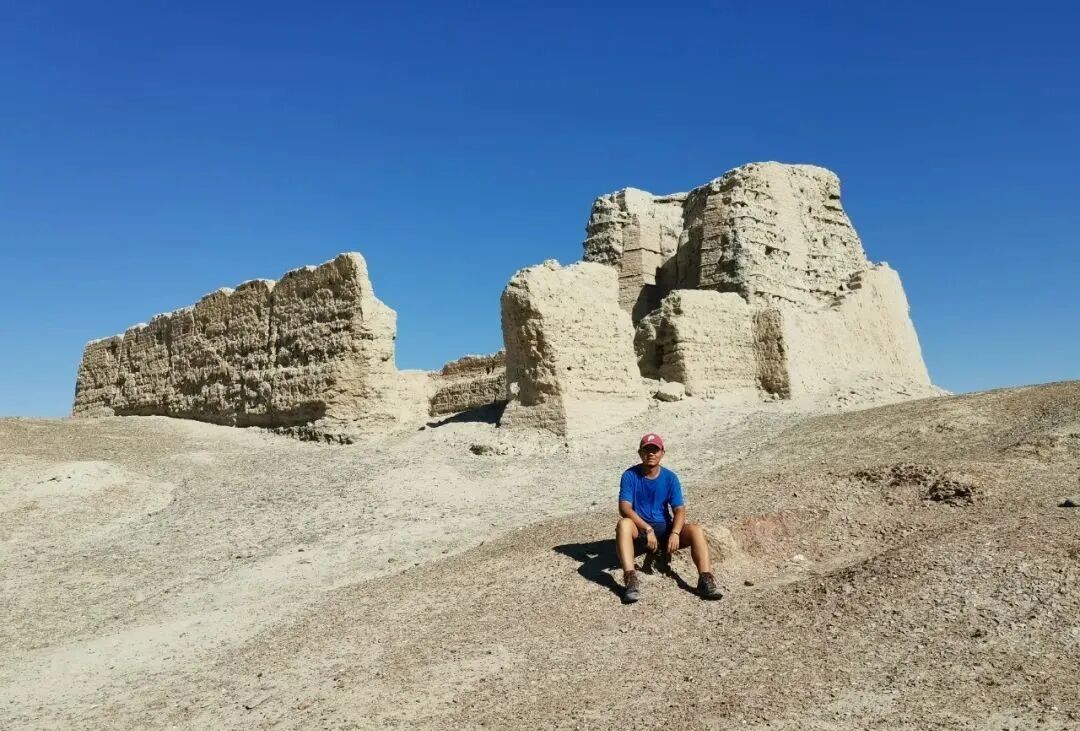 倒在新疆的网红博主