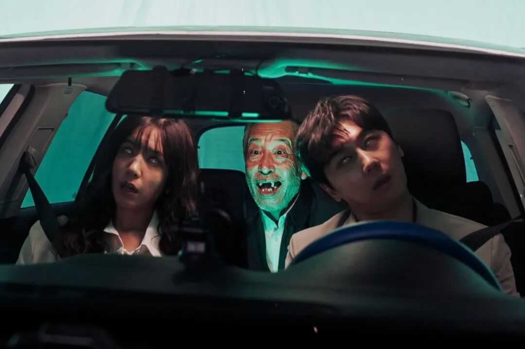 周星驰和易小星,罕见组合做短剧