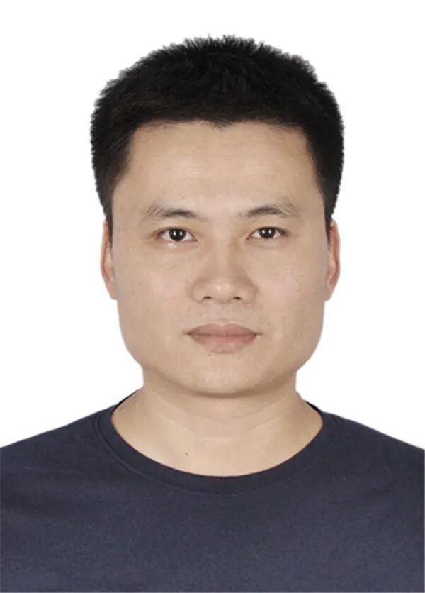 湛江海事局廉江海巡执法大队大队长蔡业特,现任湛江海事局派驻廉江