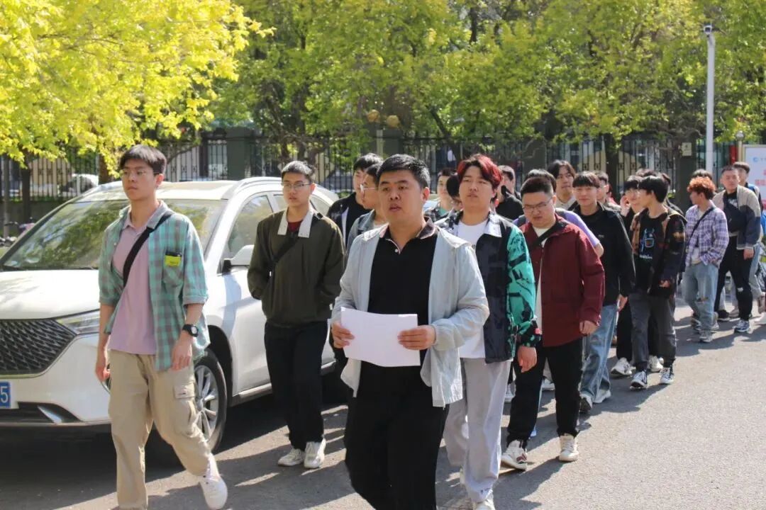 河北建筑工程学院车辆工程专业学生到我校开展认识实习