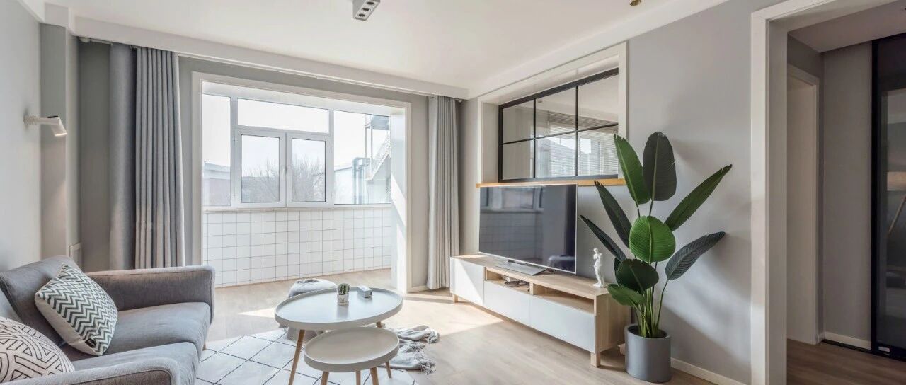 95m²老房翻新记：不拆不砸的治愈原木家，暖到了我心里！