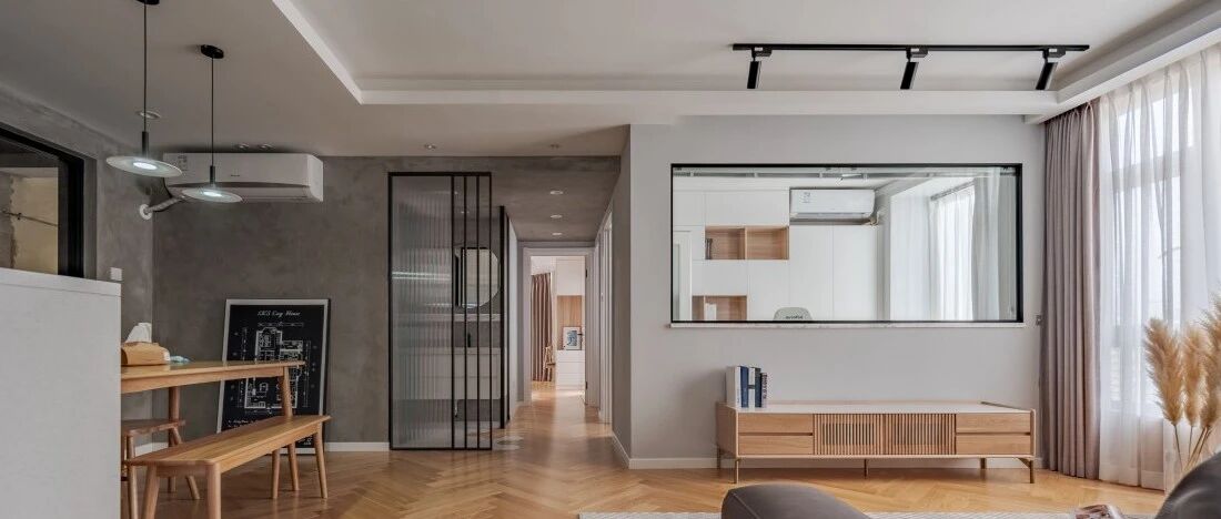 爆改130m²暗厅：LDK一体原木风，让她家透亮、有烟火气！