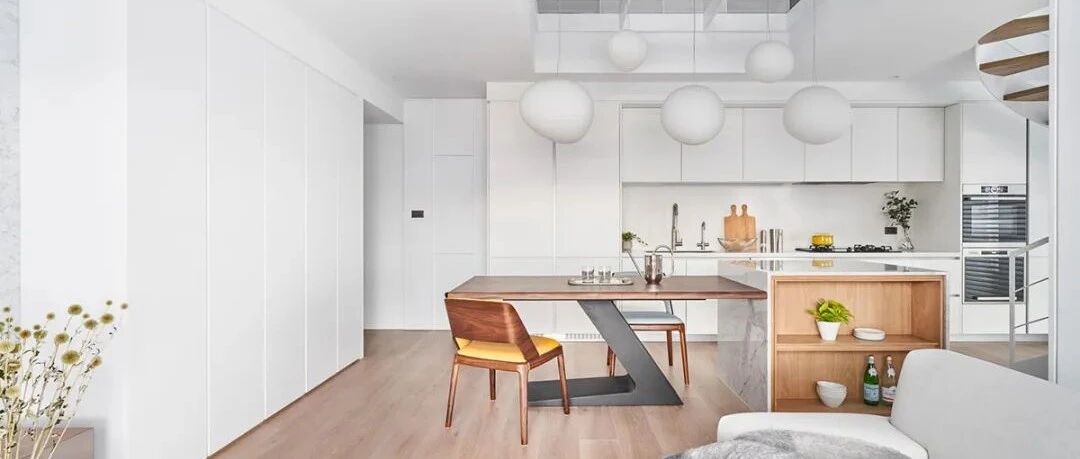 93m²轻盈阳光房！纯白+原木的Loft小家，每个角落都是一幅好风景