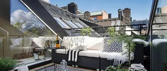 阁楼斜坡太难搞？朋友“玩出花样”，室内外全打通多出一个大露台