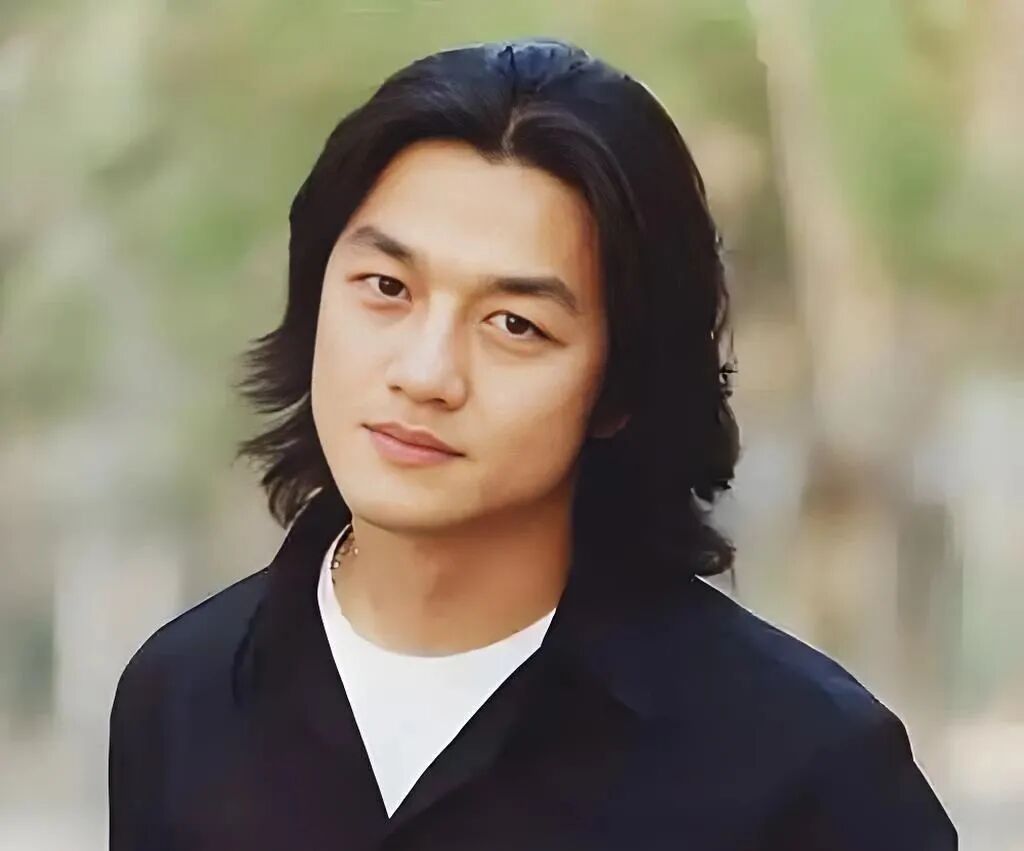 负债4000万，从年租金260万的豪宅搬进普通小区！李亚鹏创业26年，为何项目做一个死一个？