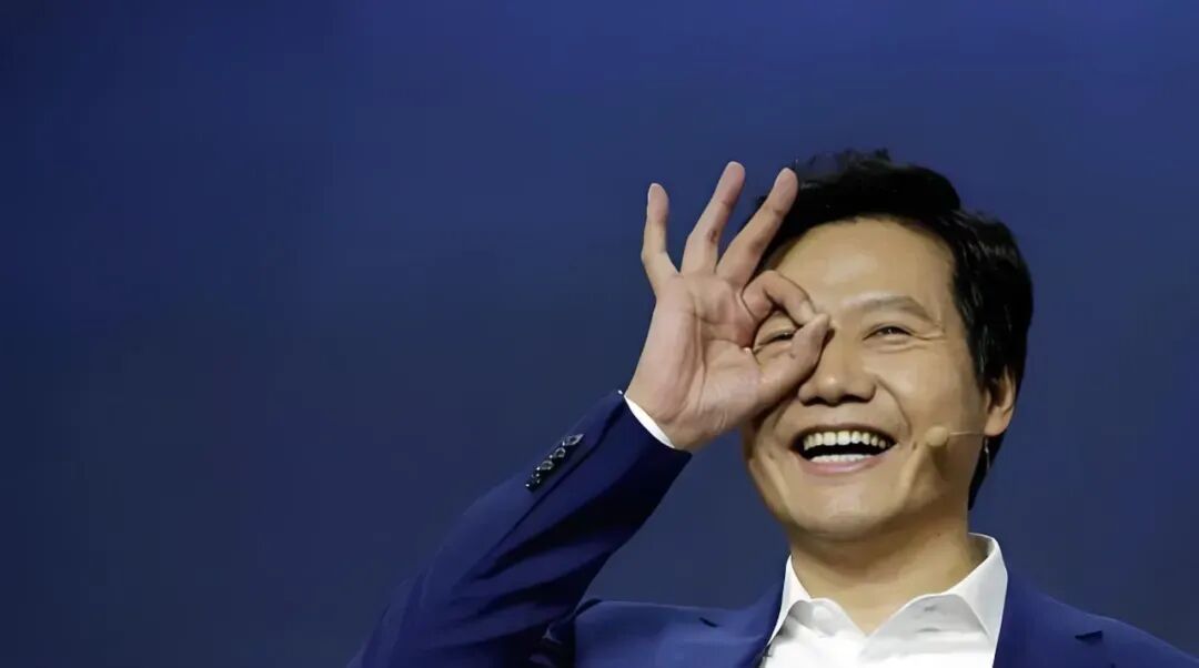 一年涨粉2500万的雷军，用两座小米工厂打脸喷子，成了春节期间的“销冠”！