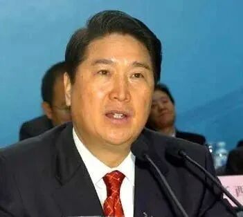 后经法院判定,2002年至2005年间,张恩照先后6次收受覃辉给予的贿赂款