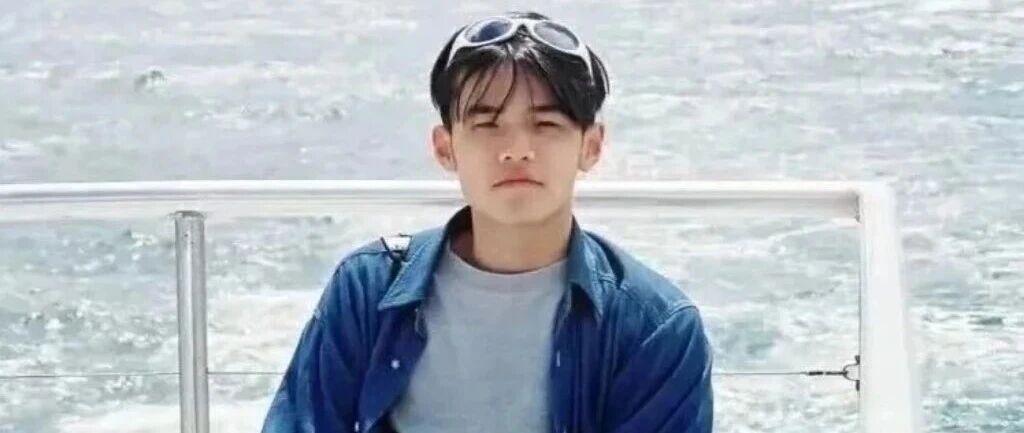 周杰伦21岁至46岁的颜值变化,42岁这张跌破多少人的眼睛啊