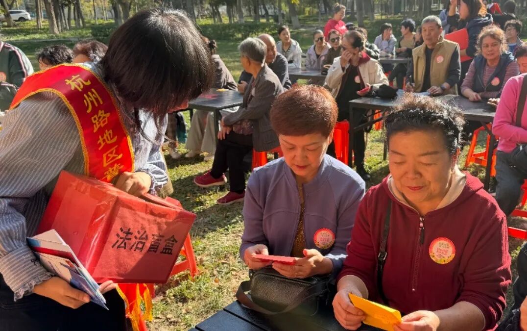 博乐市九中禁毒宣传1 (4).jpg