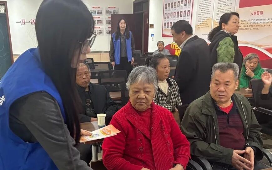 博乐市九中禁毒宣传1 (4).jpg