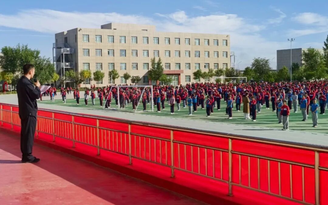 博乐市九中禁毒宣传1 (4).jpg
