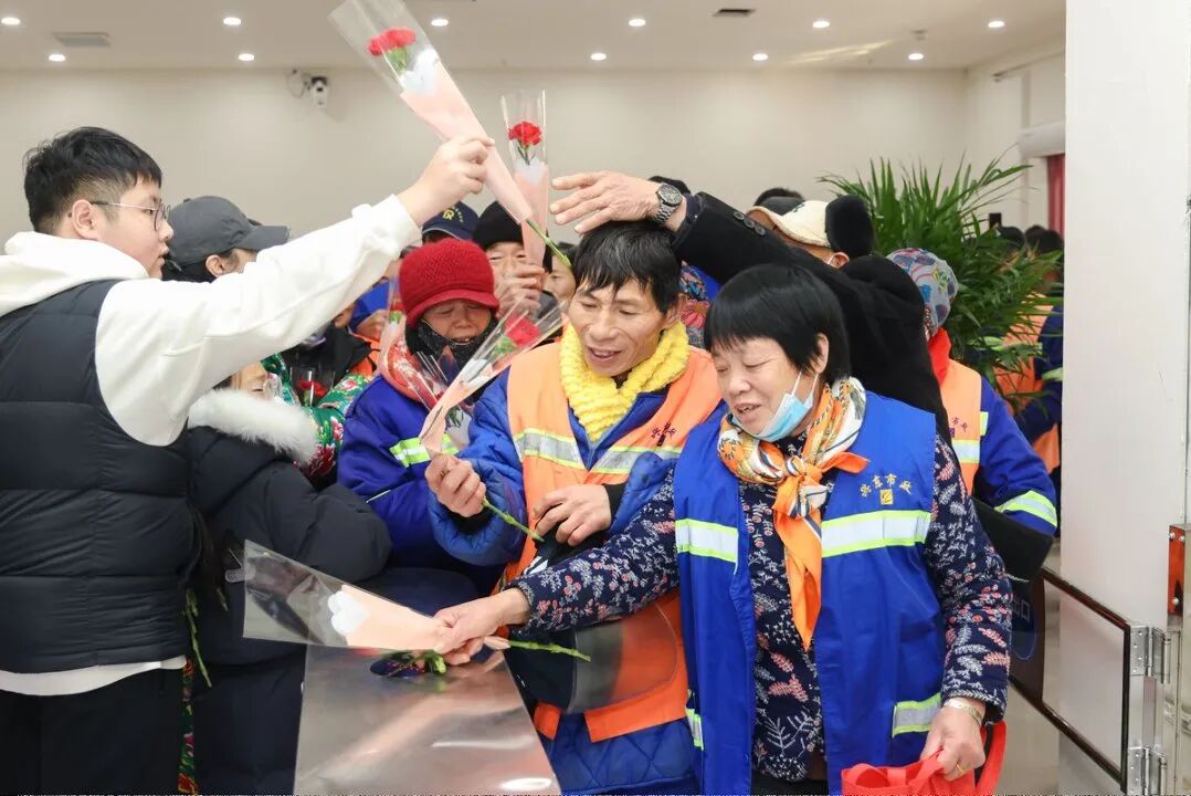 光影传善意 食素映慈心｜《俺的傻娘》公益观影专场在吾家素食温情举办