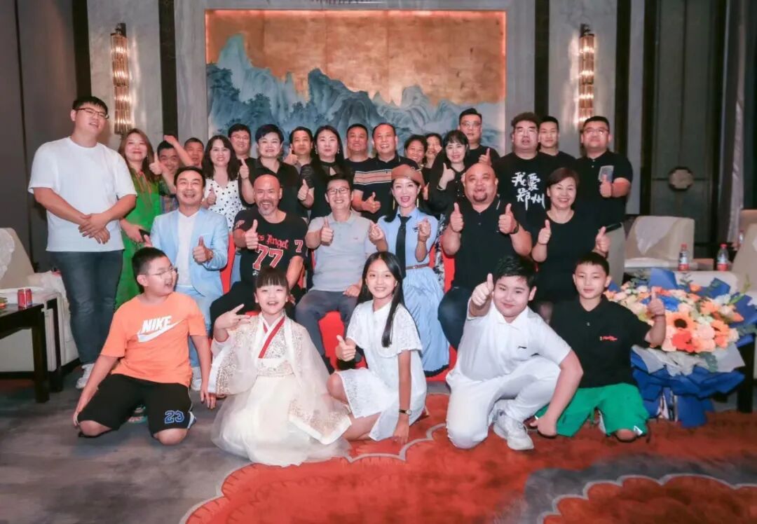 “影视中原，薪火相传”戏剧导师李丹翼收徒成乐轩拜师仪式处暑时节圆满礼成