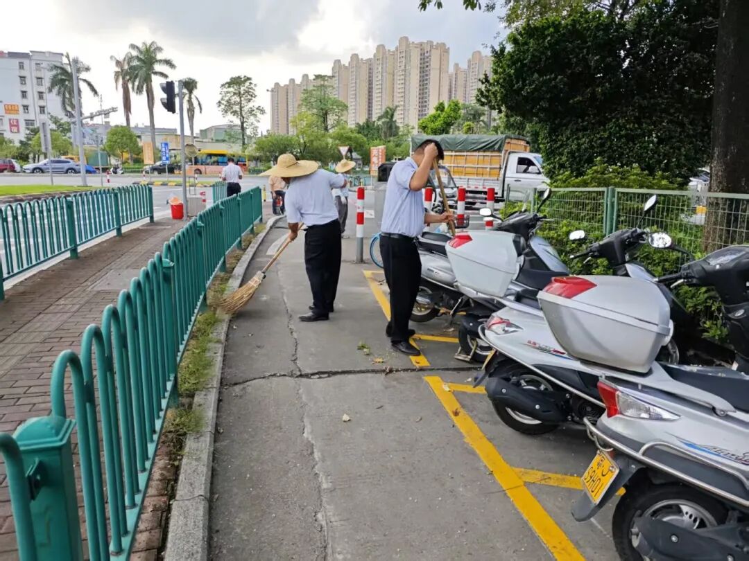 客運站開展愛國衛生運動1 (1).jpg