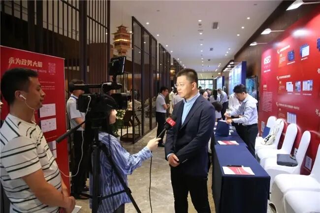 2025 数字政务博览会暨优化提升营商环境交流会在杭州萧山成功举办 149家优秀案例单位获表彰